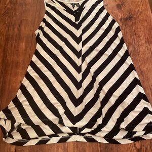 Cynthia Rowley Black and White Chevron shirt